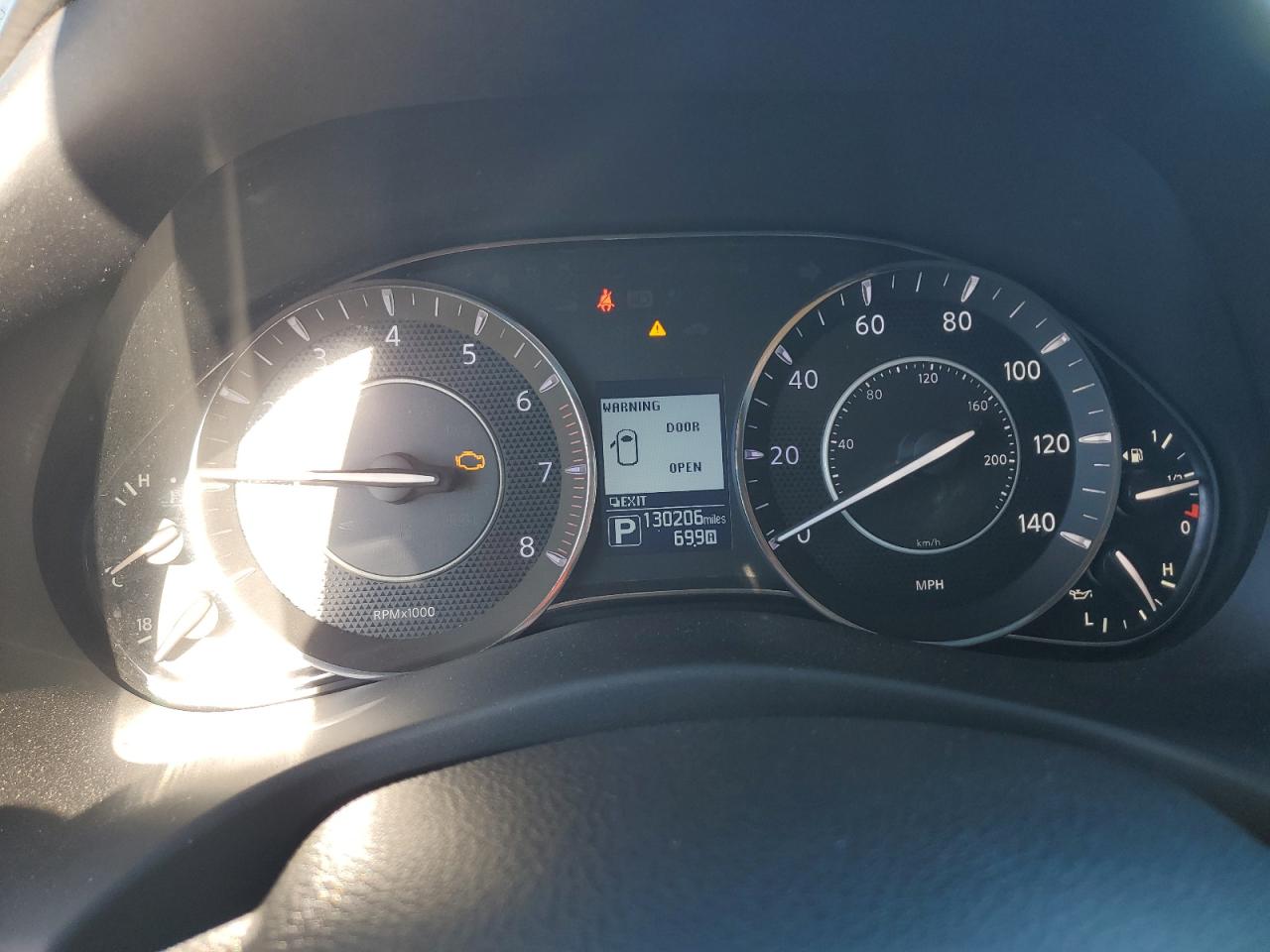 2017 Nissan Armada - Image 9