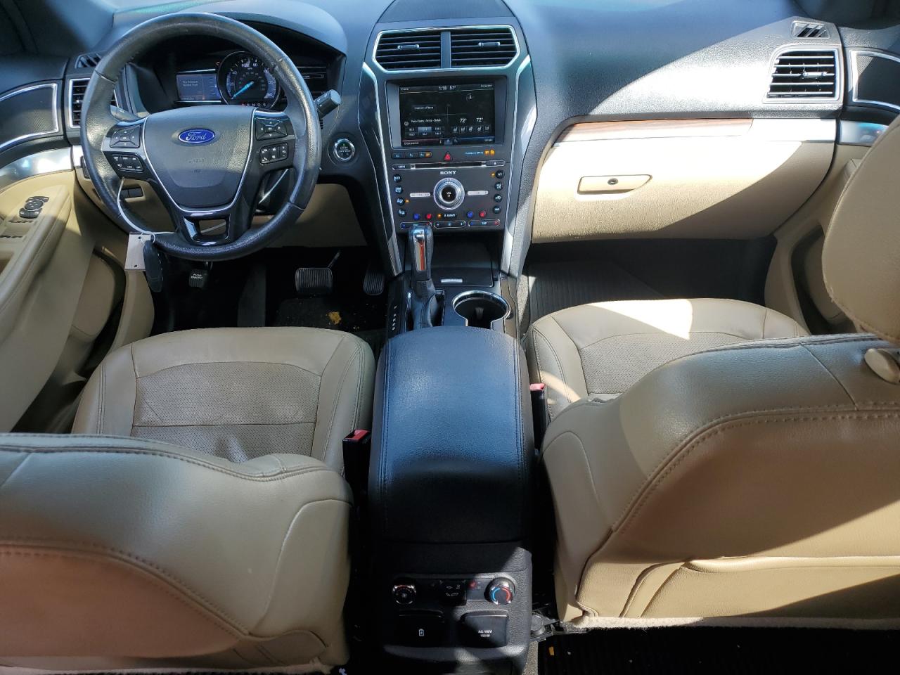 2016 Ford Explorer - Image 8