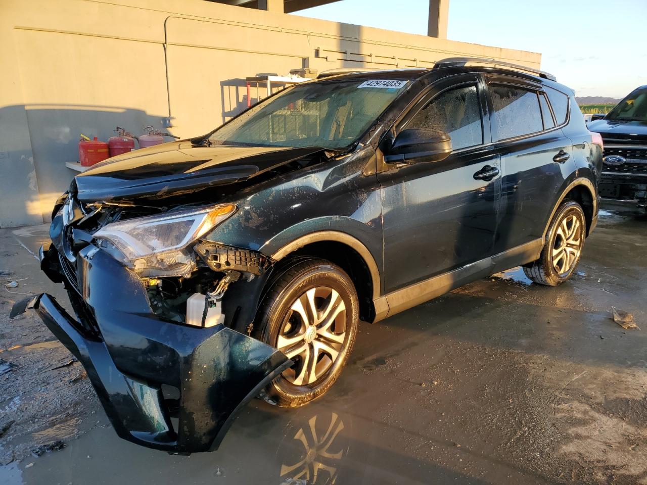 2018 Toyota RAV 4 - Image 1