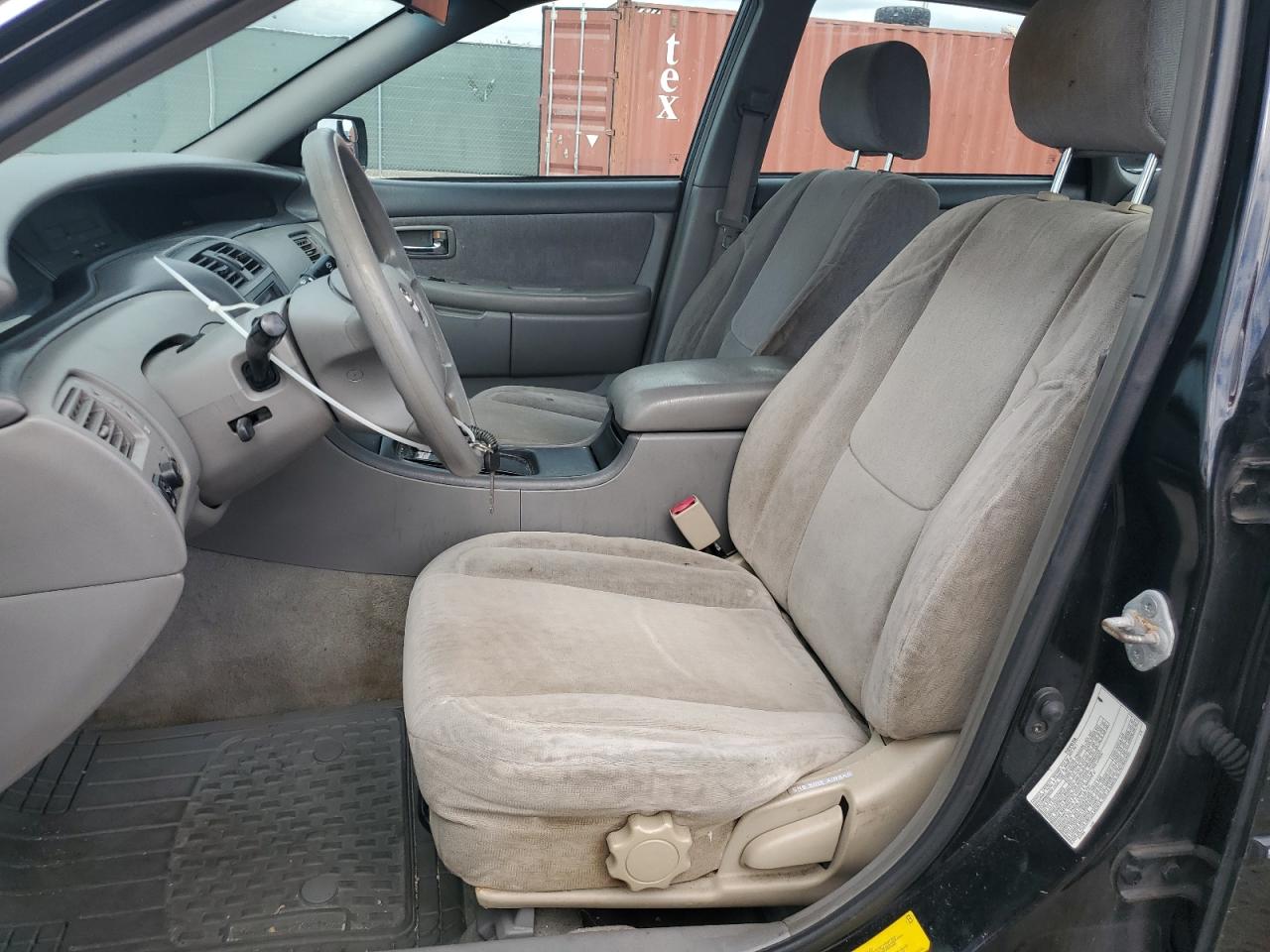 2002 Toyota Avalon - Image 7