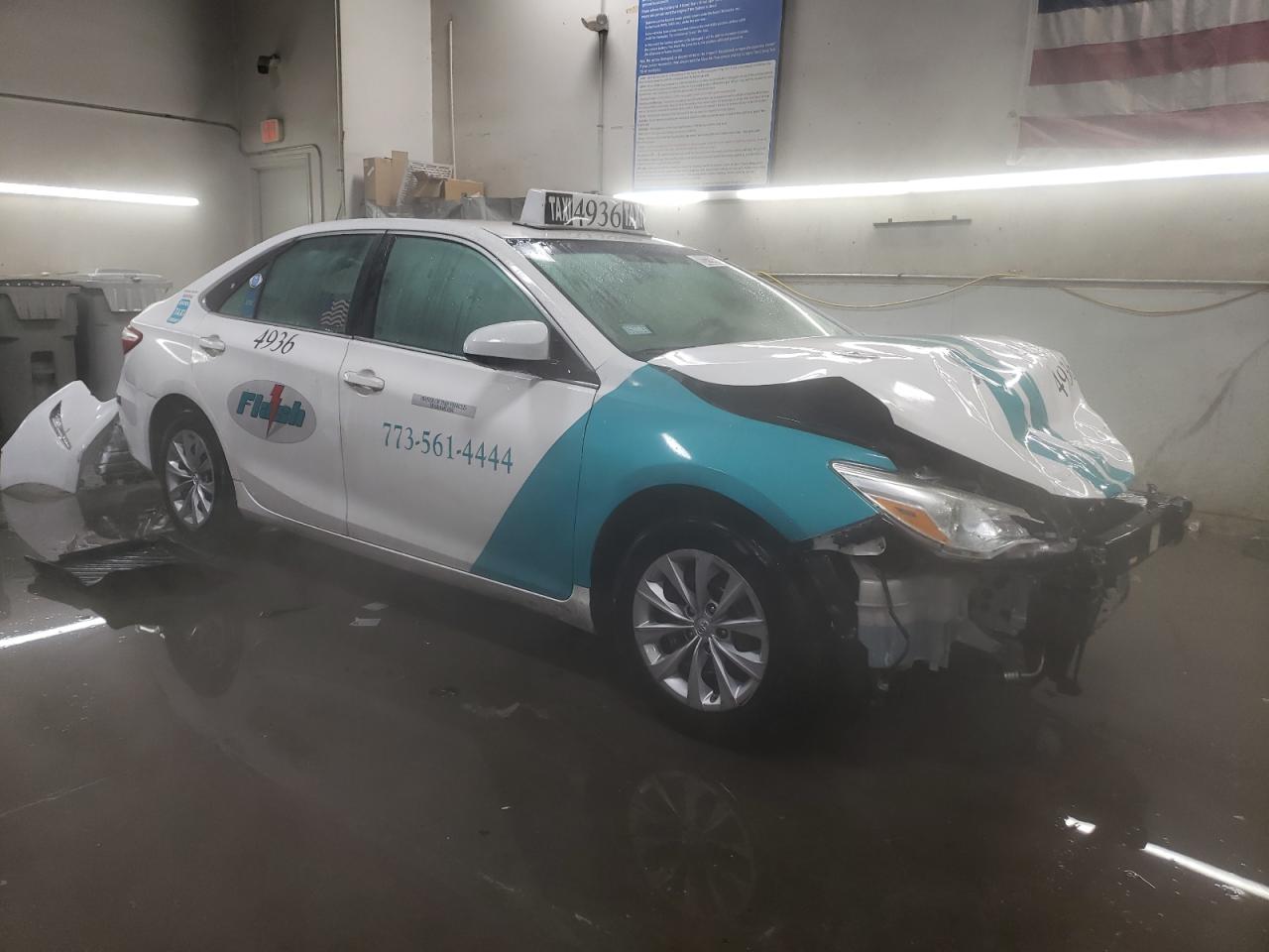 2015 Toyota Camry - Image 4