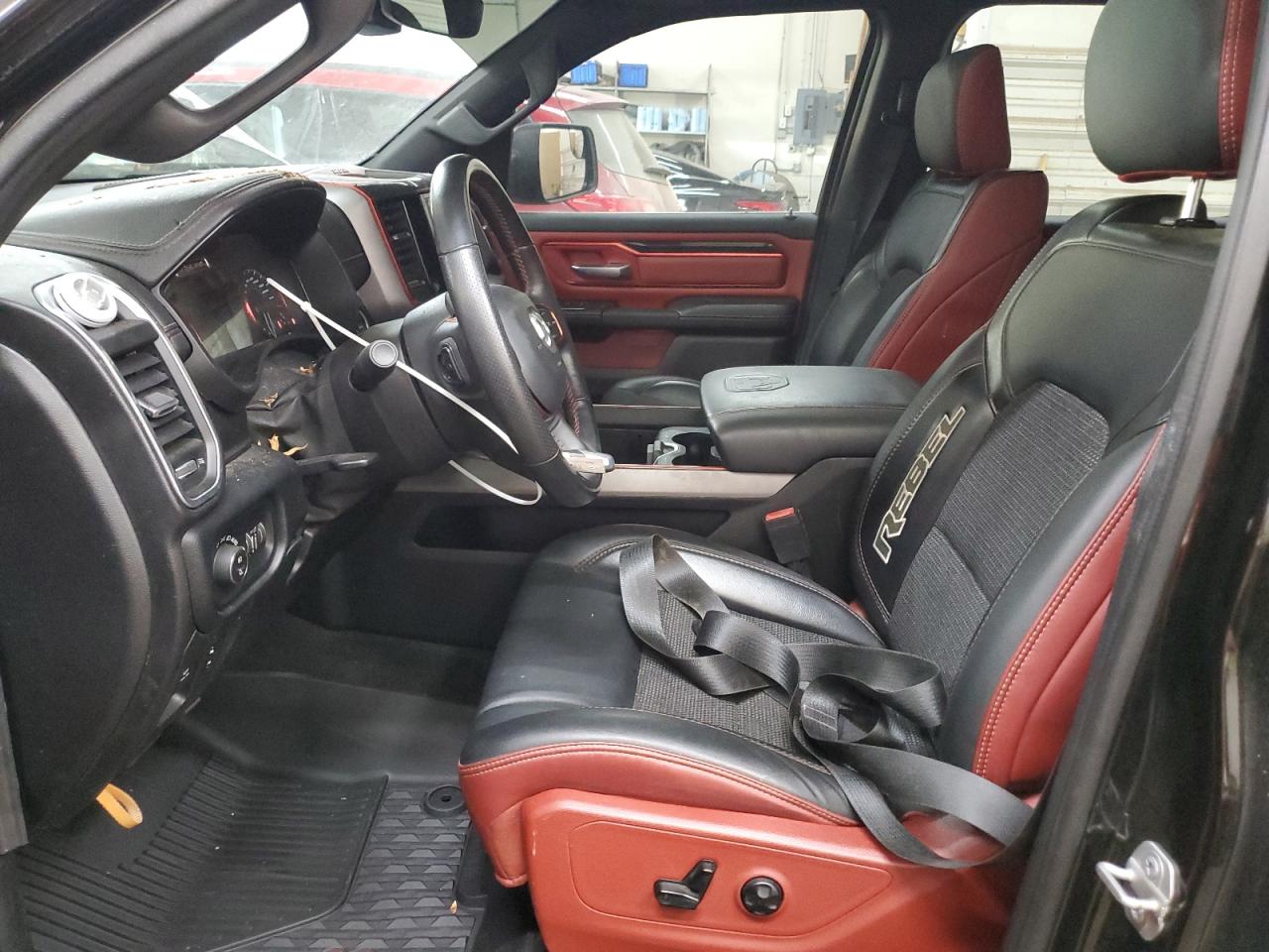 2019 RAM 1500 - Image 7