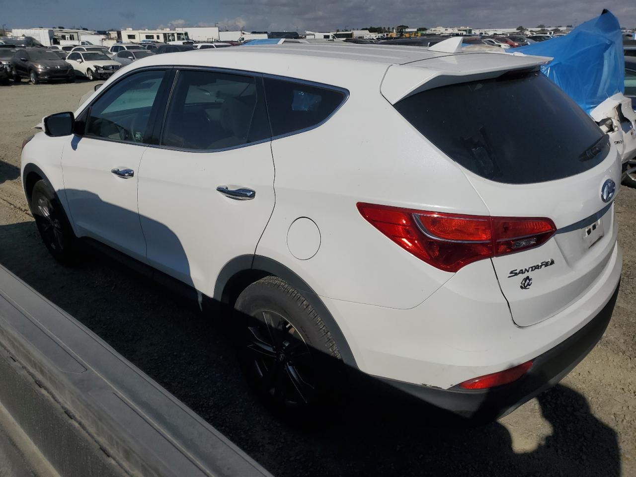 2014 Hyundai Santa Fe - Image 2