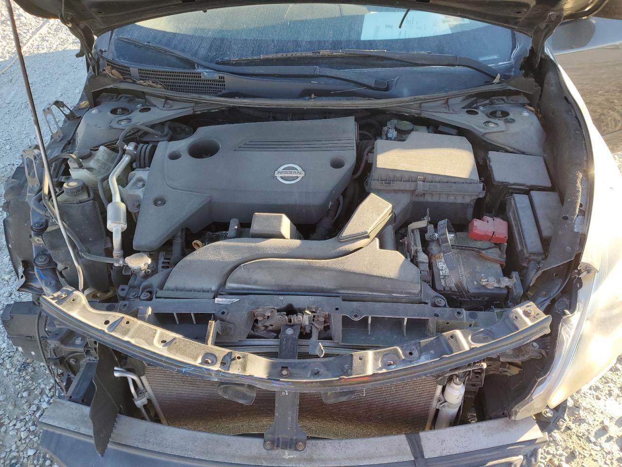 2015 Nissan Altima - Image 11