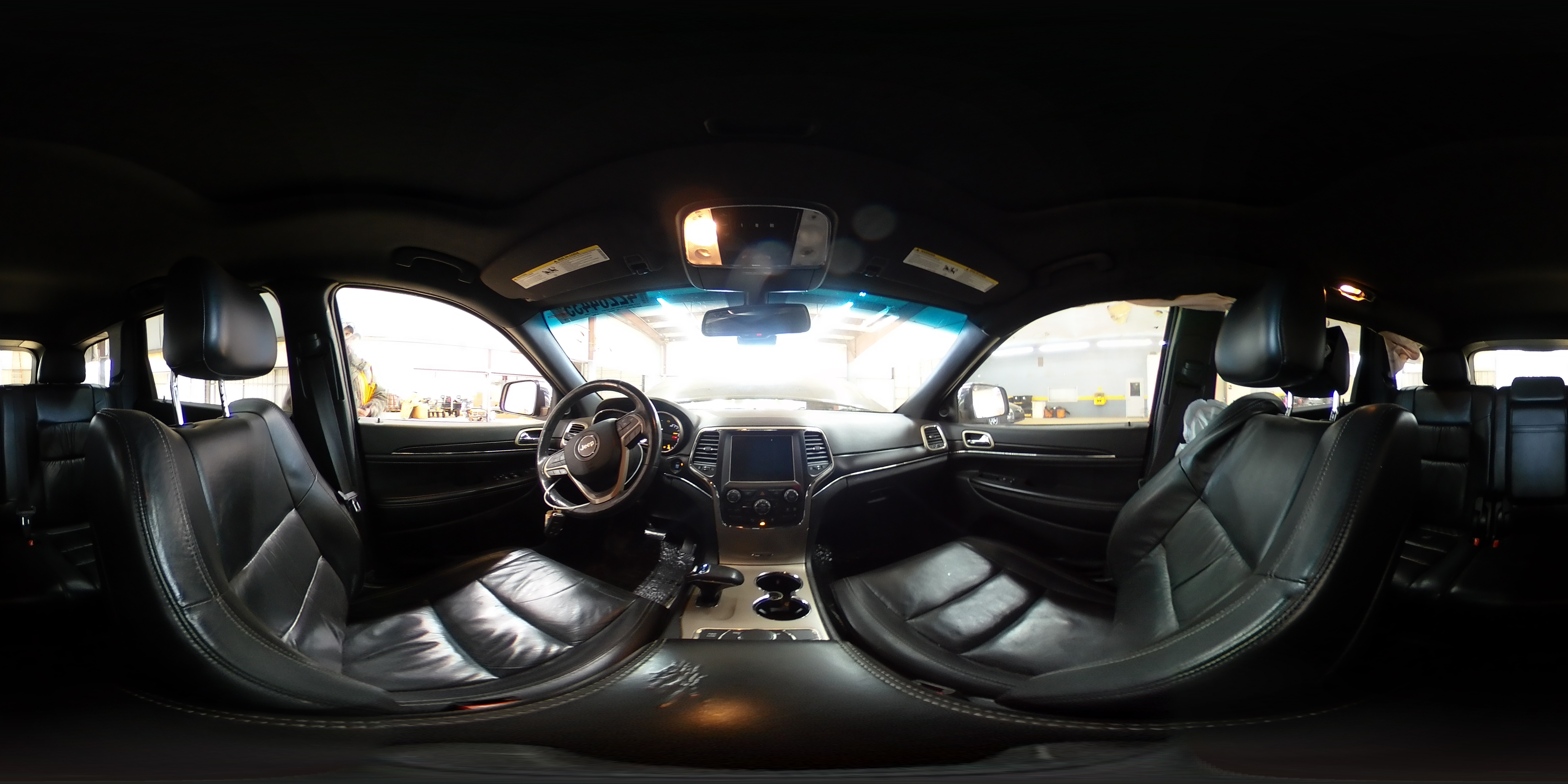 2014 Jeep Grand Cherokee - Image 14