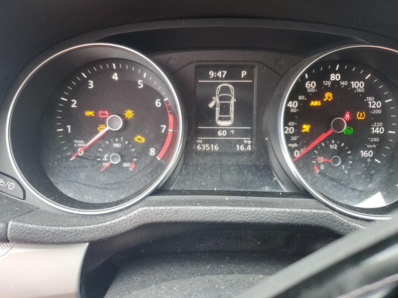 2018 Volkswagen Passat - Image 9