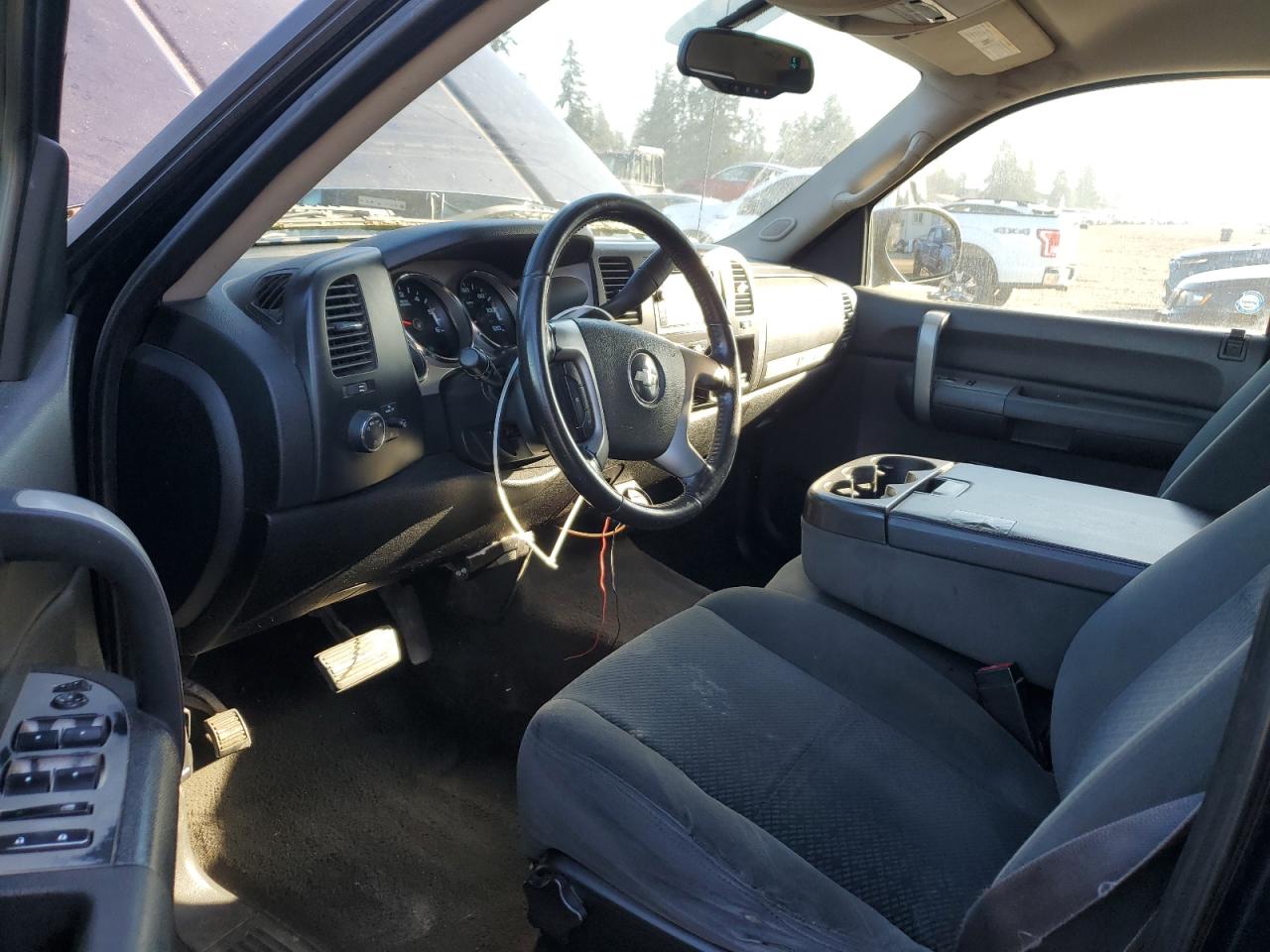 2008 Chevrolet Silverado - Image 8