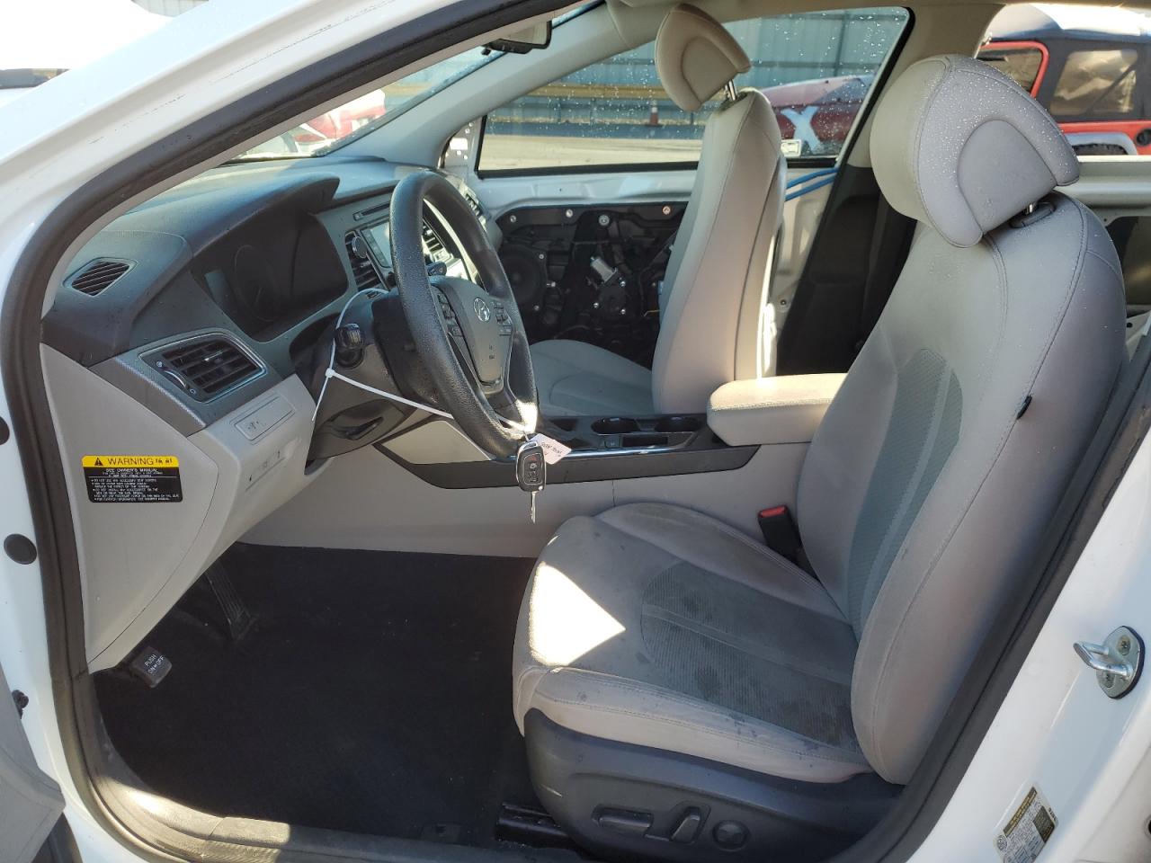 2015 Hyundai Sonata - Image 7