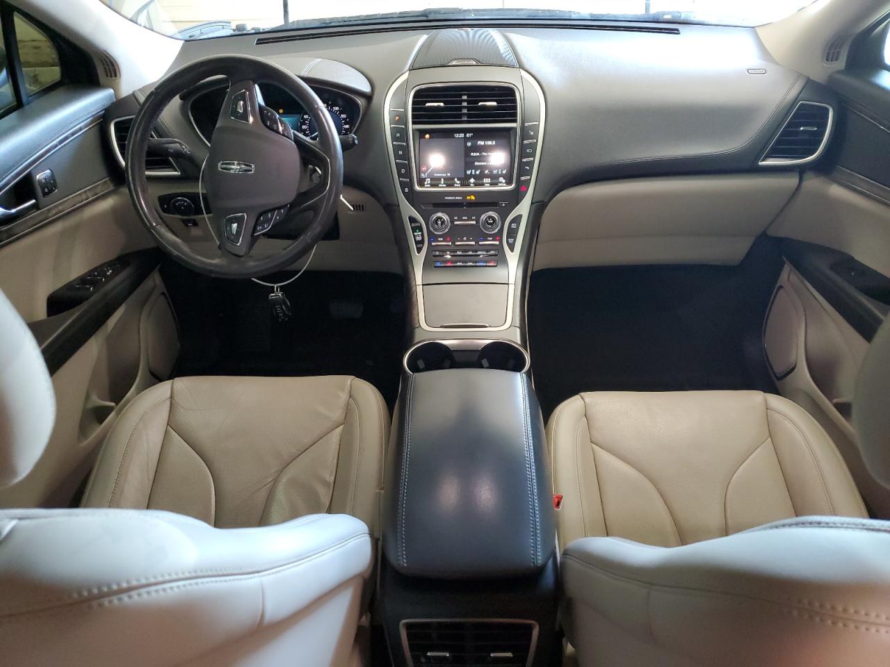 2017 Lincoln MKX - Image 8