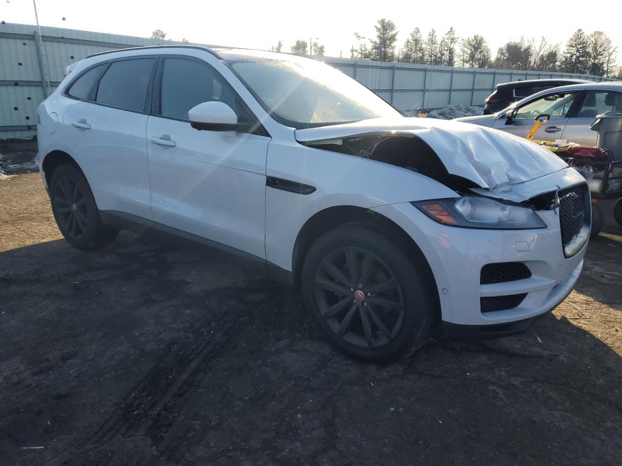 2019 Jaguar F-Pace - Image 4