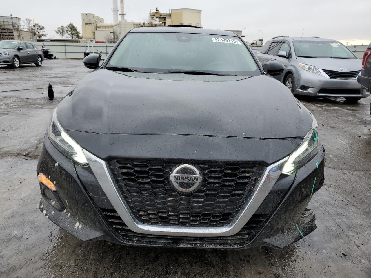 2019 Nissan Altima - Image 5