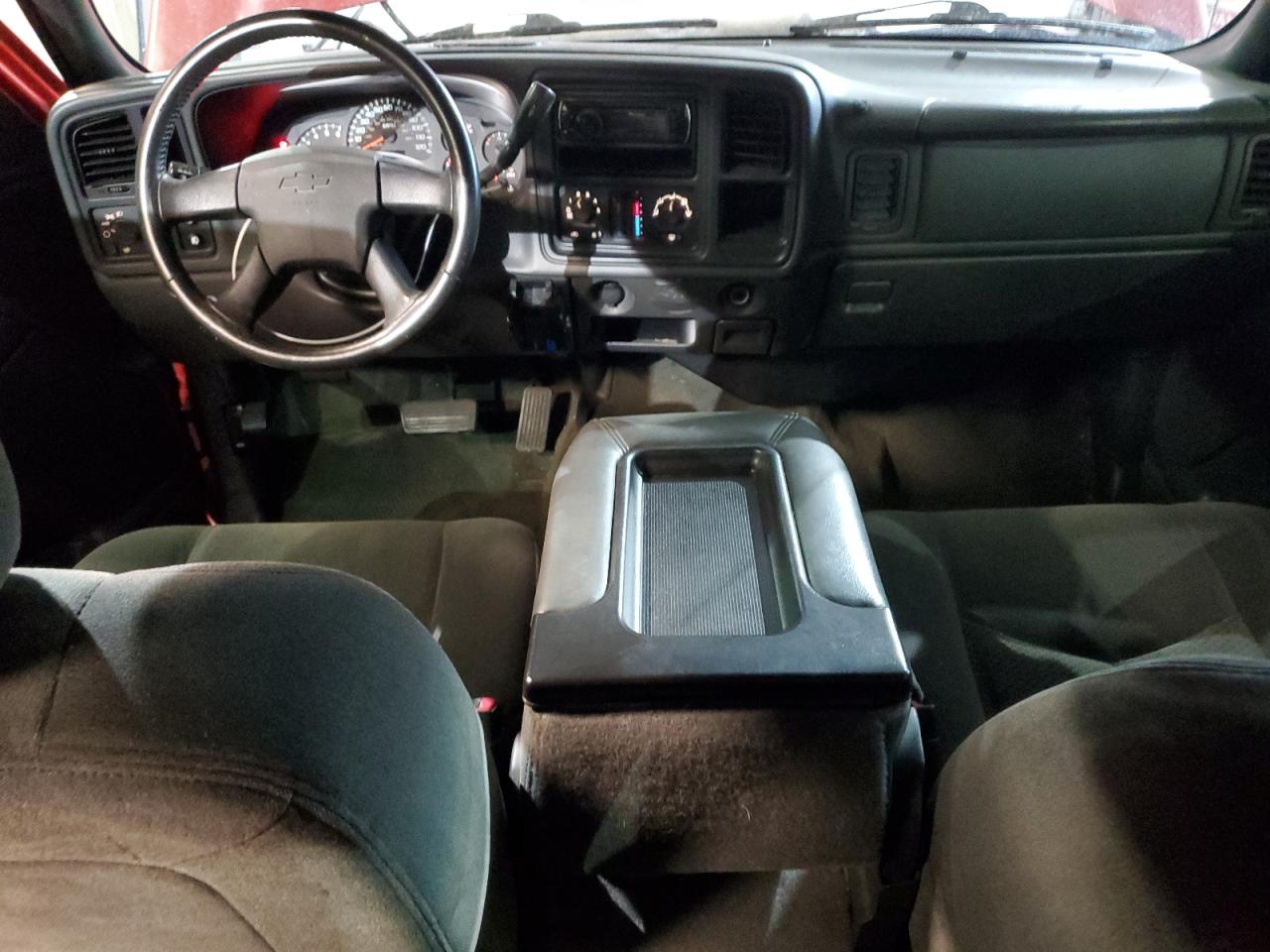 2005 Chevrolet Silverado - Image 8