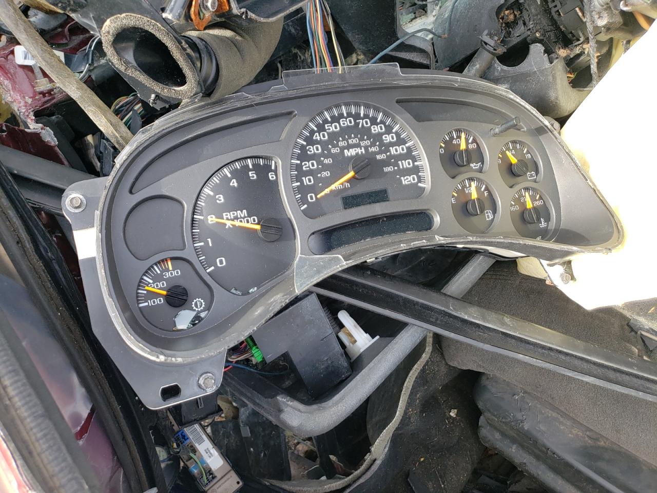 2003 Chevrolet Silverado - Image 9