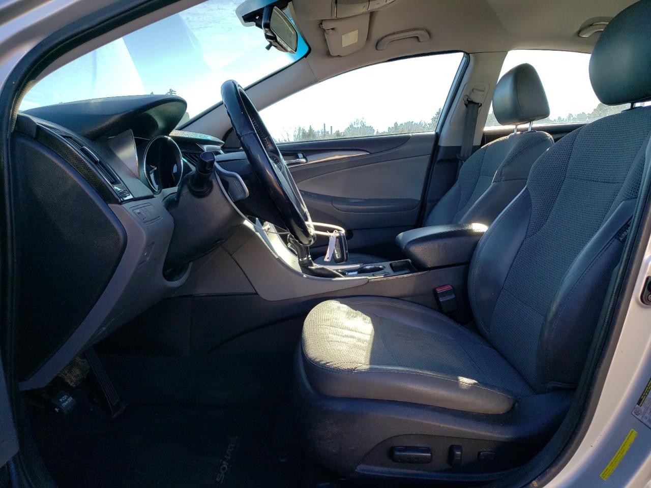 2014 Hyundai Sonata - Image 7