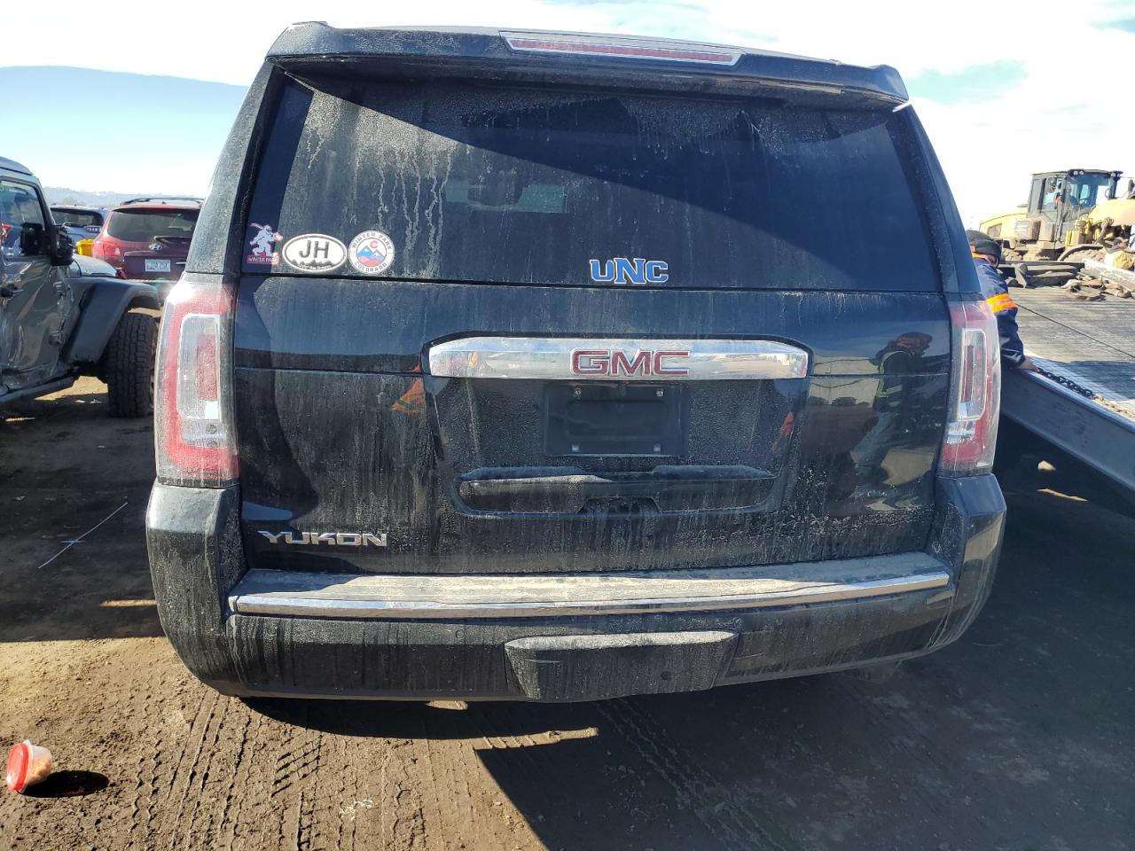 2017 GMC Yukon - Image 7