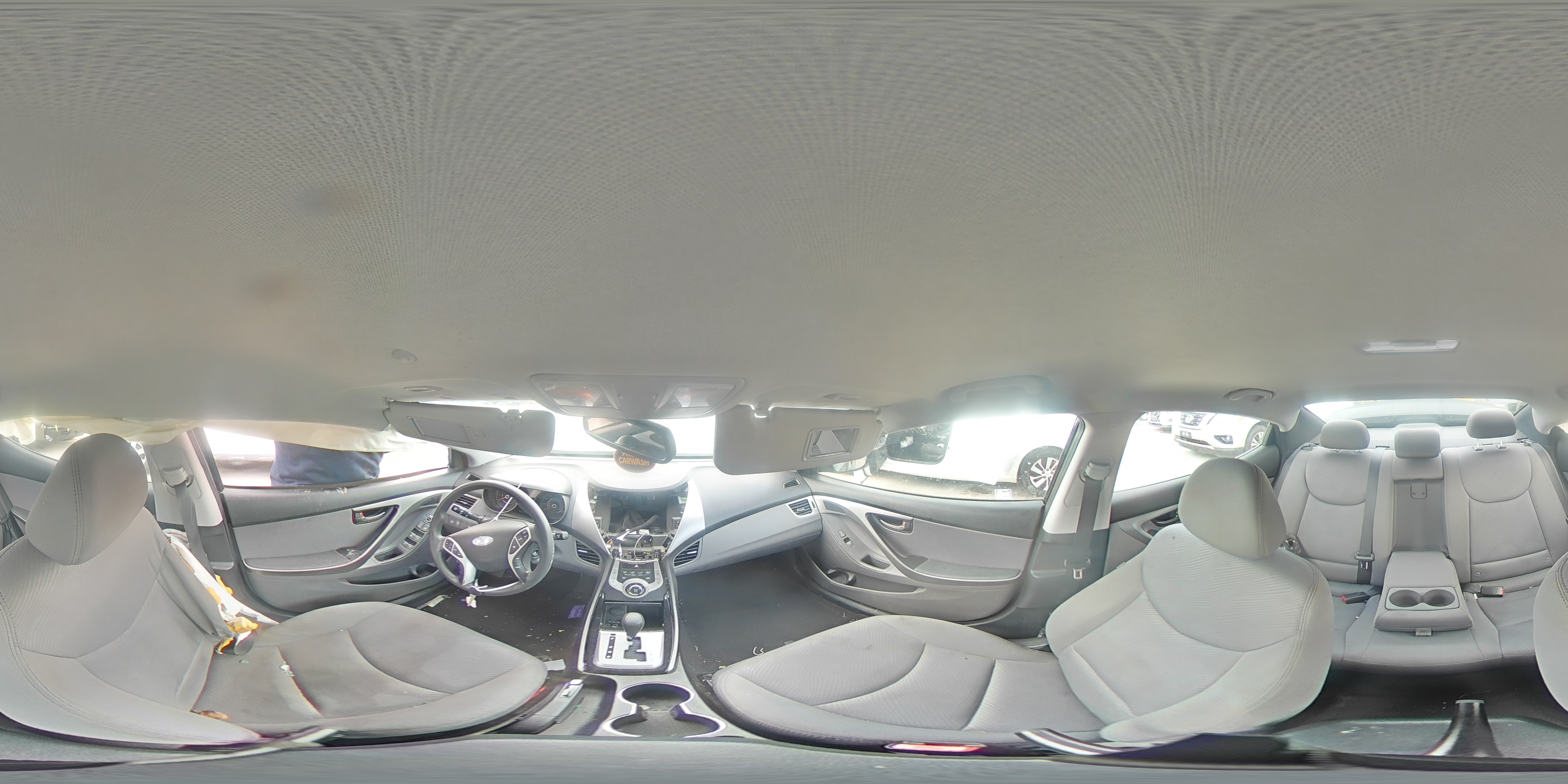 2013 Hyundai Elantra - Image 15