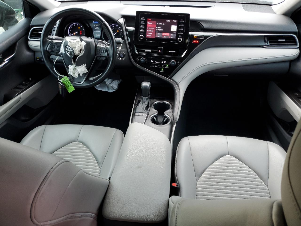 2022 Toyota Camry - Image 8