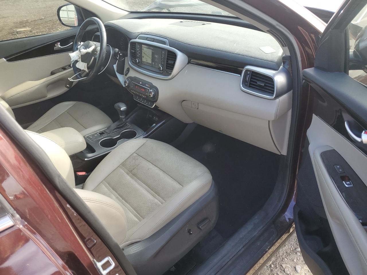 2019 Kia Sorento - Image 8