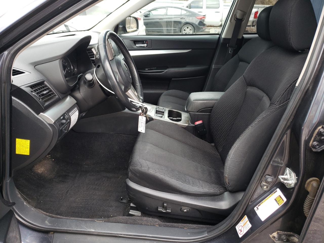 2011 Subaru Outback - Image 7