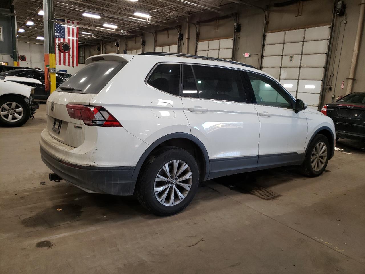 2019 Volkswagen Tiguan - Image 3