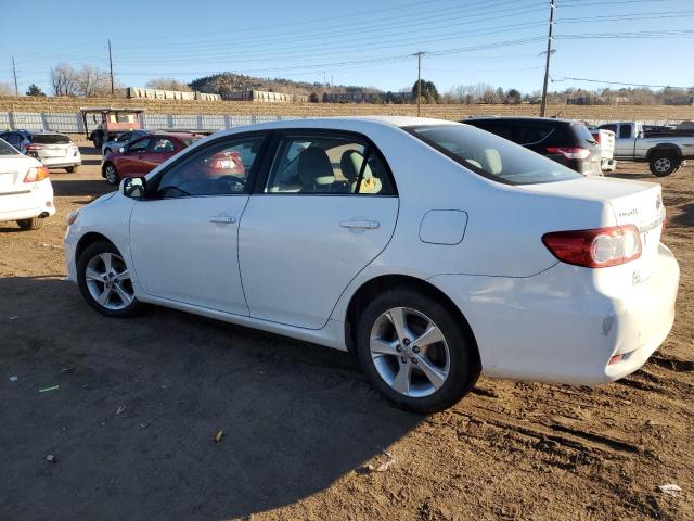 Sedans TOYOTA COROLLA 2013 Biały