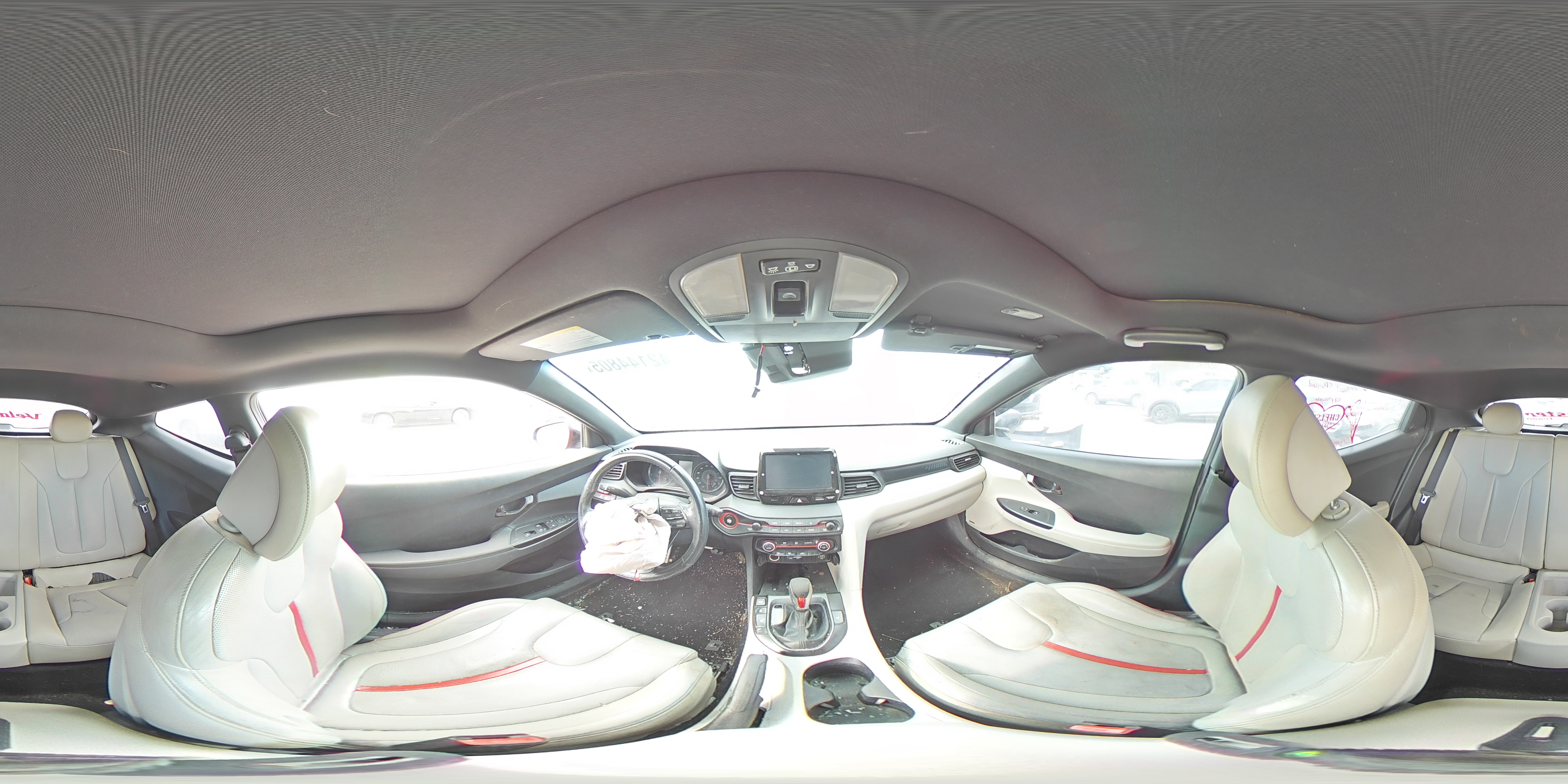 2019 Hyundai Veloster - Image 13
