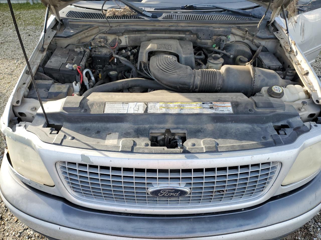2001 Ford Expedition - Image 12