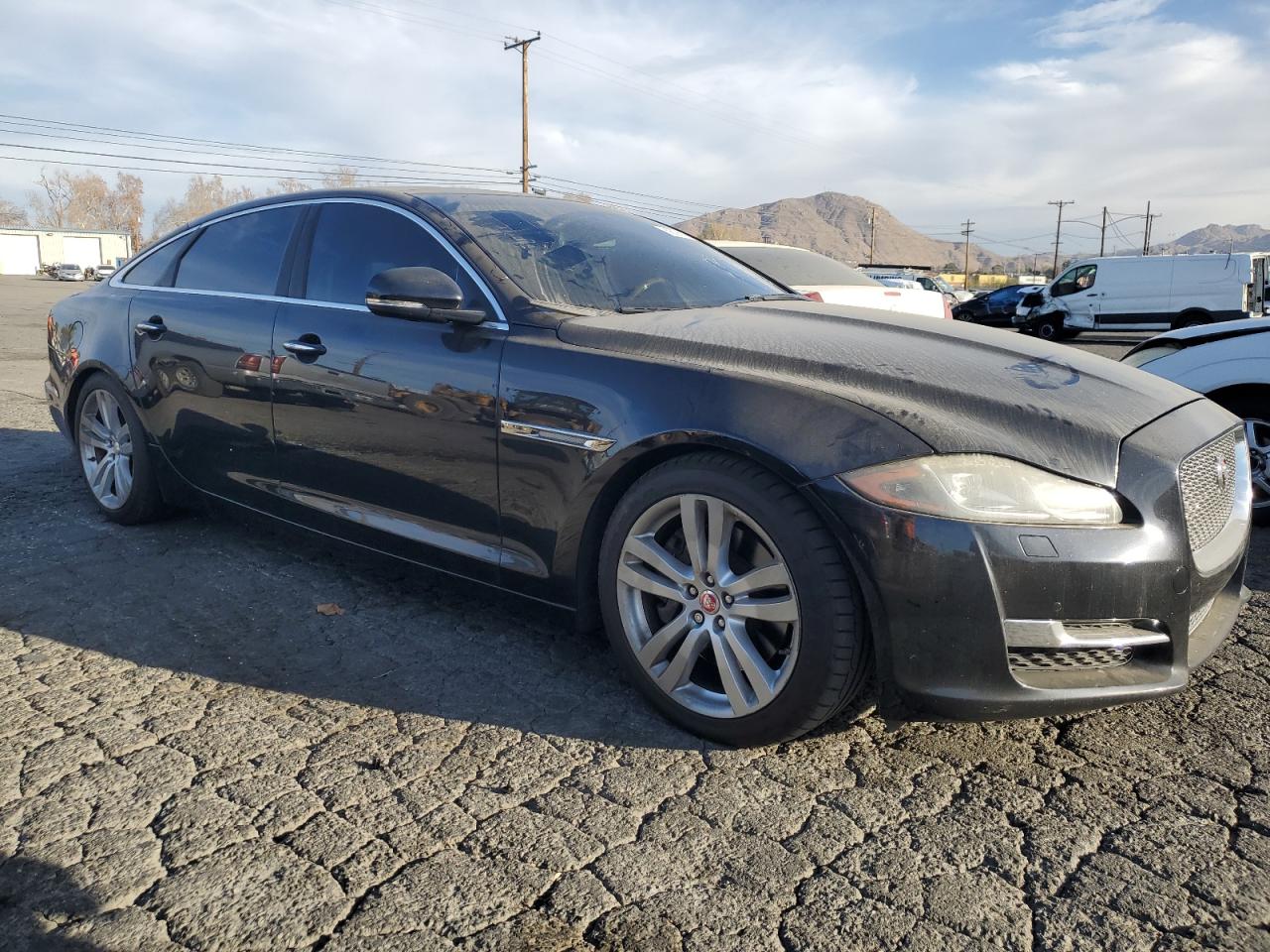 VIN SAJWJ2GD3G8V92115 2016 JAGUAR XJ no.4