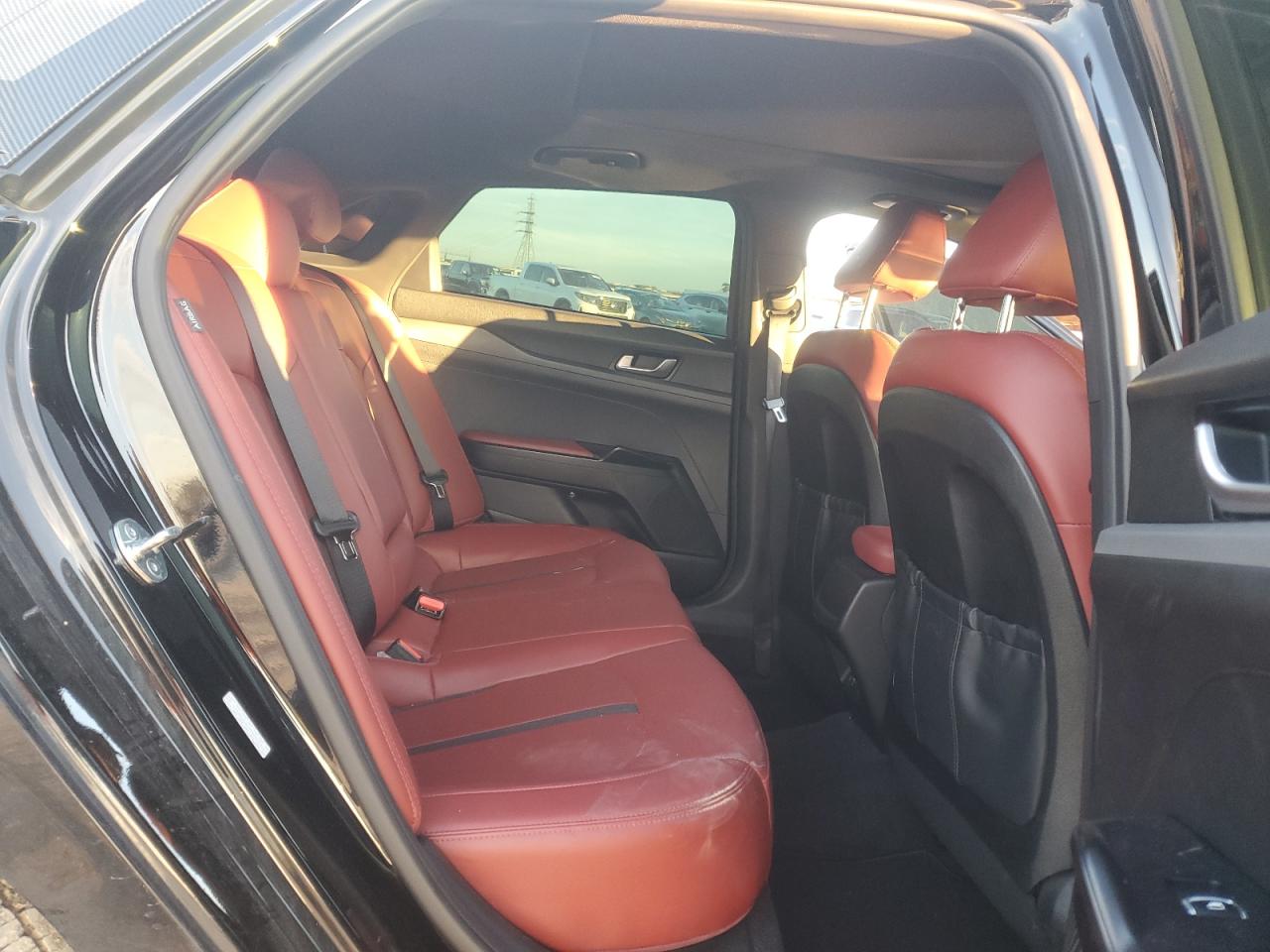 2023 Kia K5 - Image 10