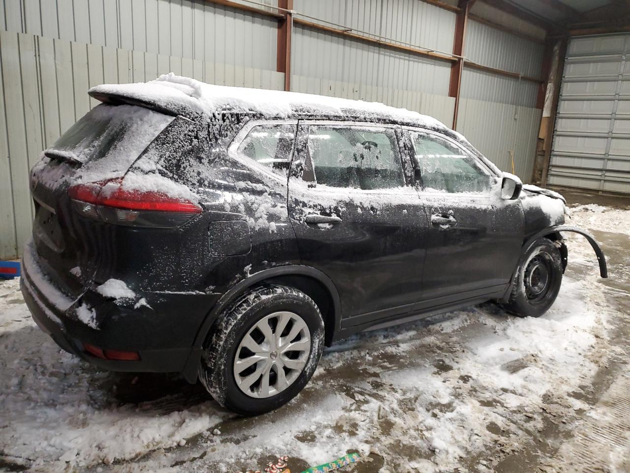2017 Nissan Rogue - Image 4