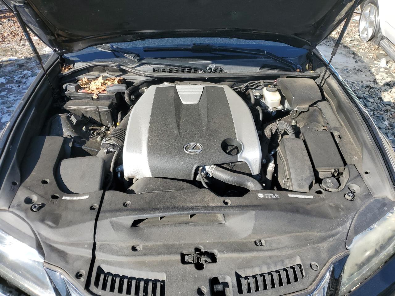 2015 Lexus GS - Image 11