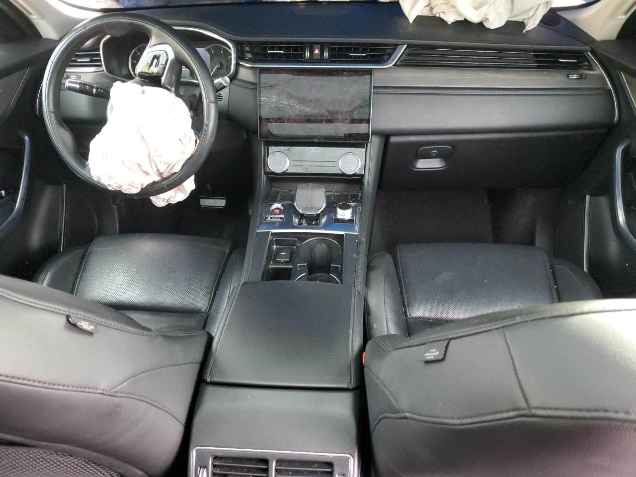 2021 Jaguar F-Pace - Image 8