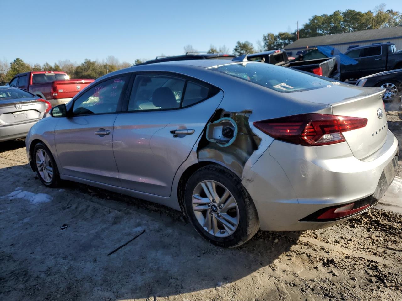 2020 Hyundai Elantra - Image 2