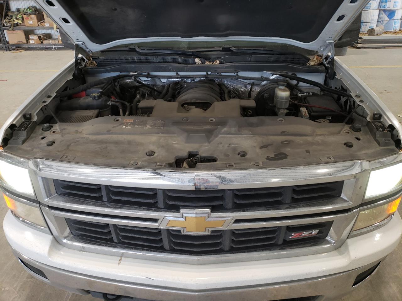 2015 Chevrolet Silverado - Image 11