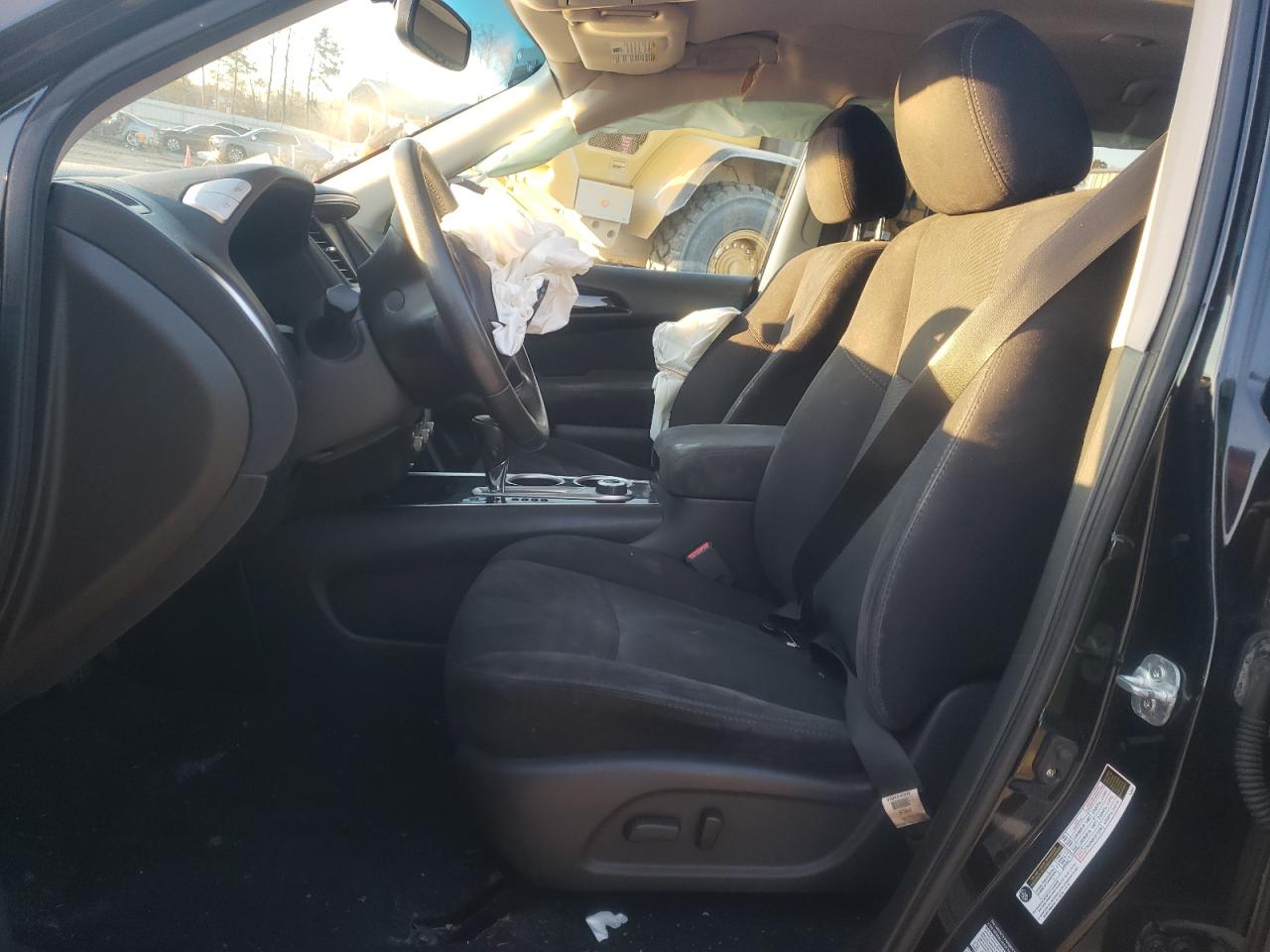 2015 Nissan Pathfinder - Image 7
