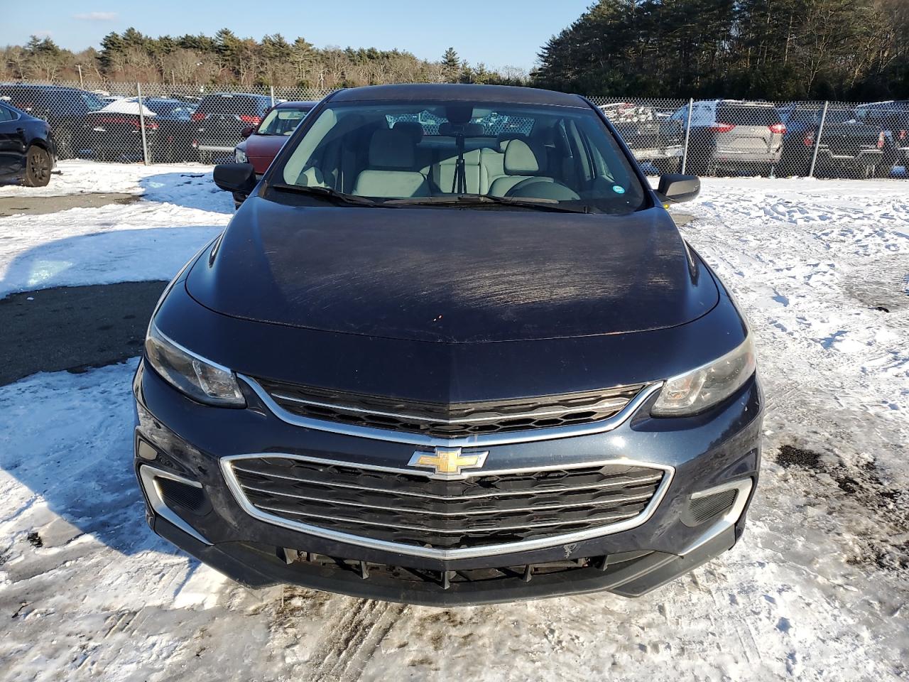 2016 Chevrolet Malibu - Image 5