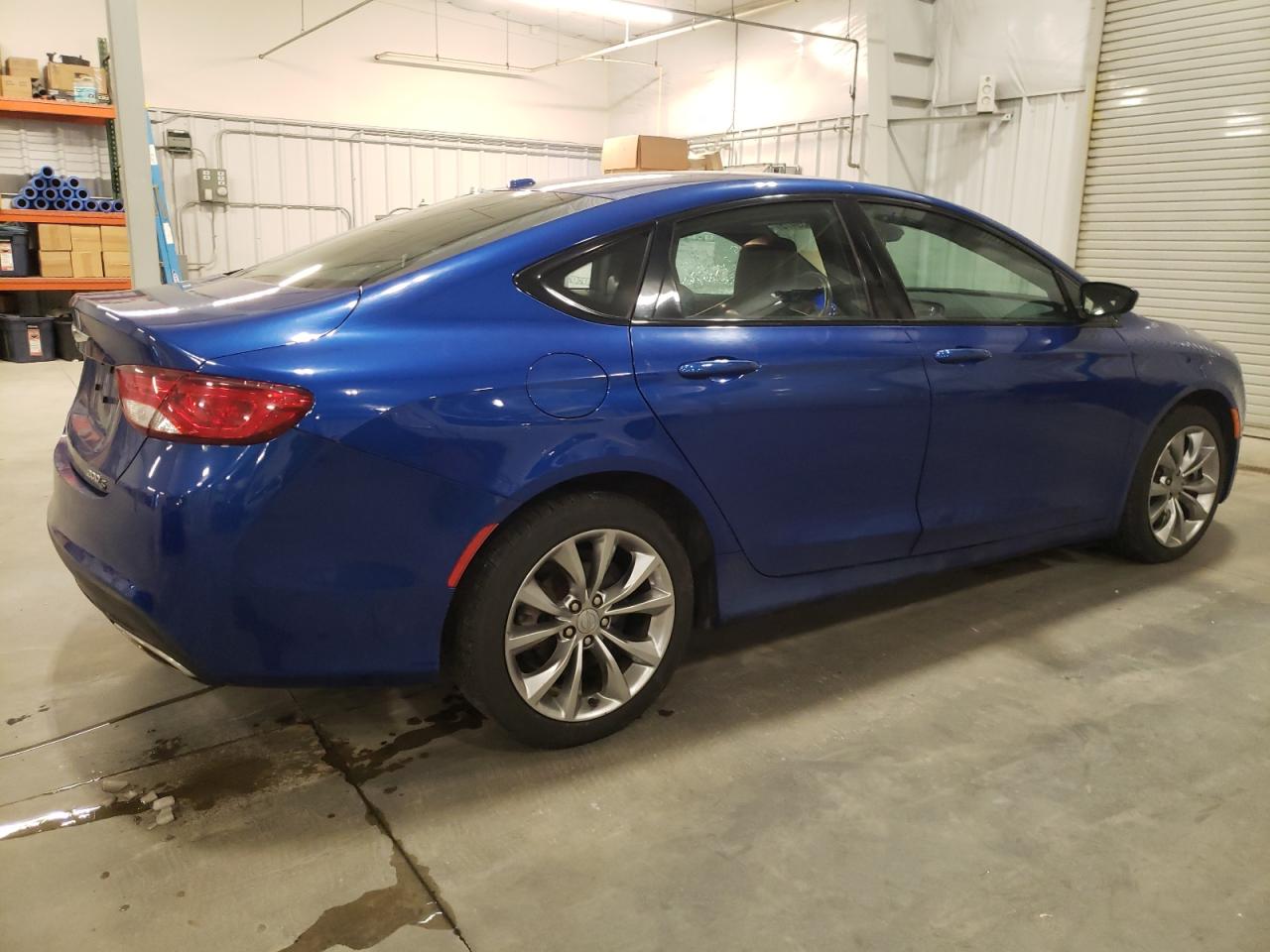 2015 Chrysler 200 - Image 3