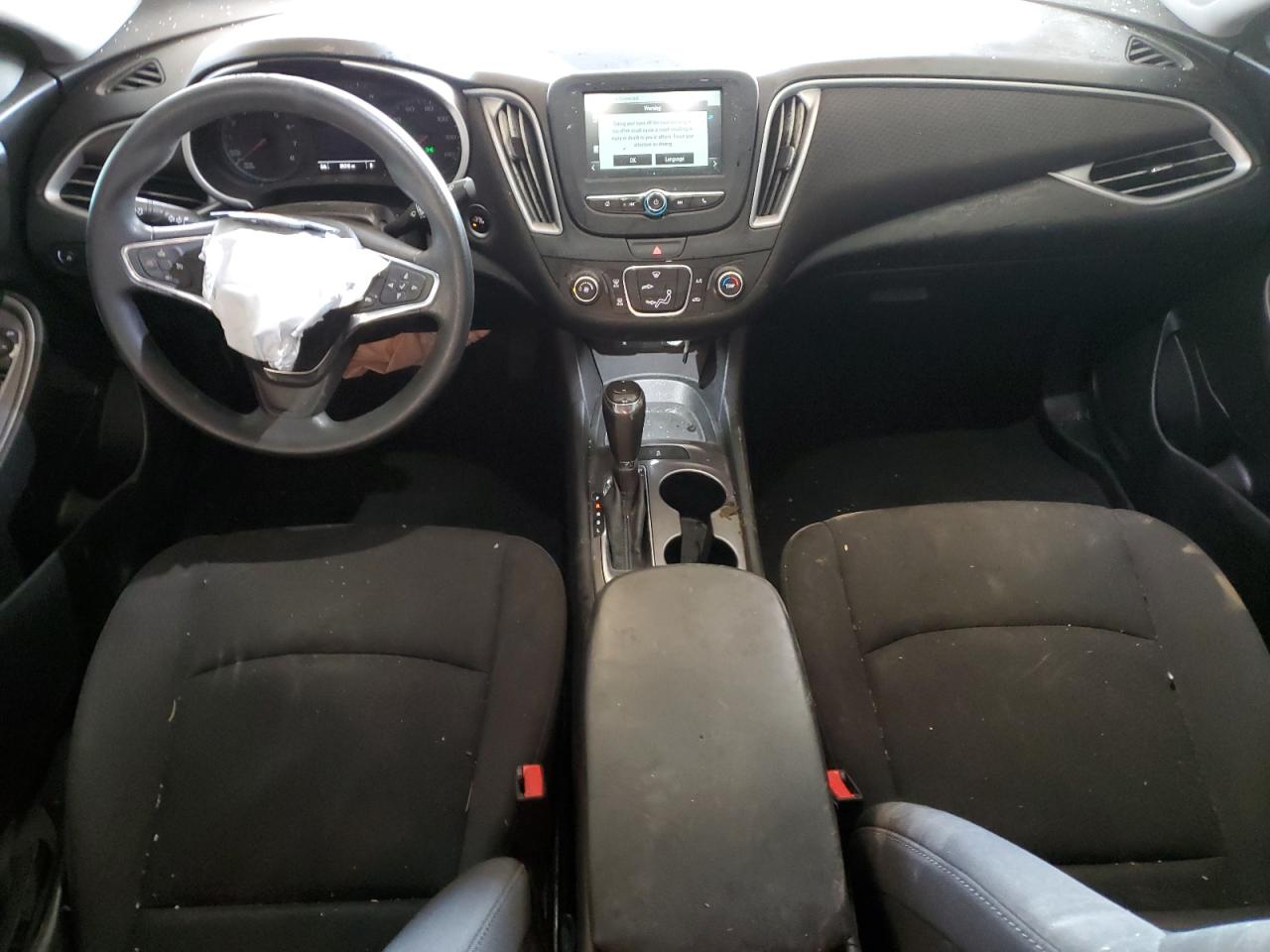 2018 Chevrolet Malibu - Image 8