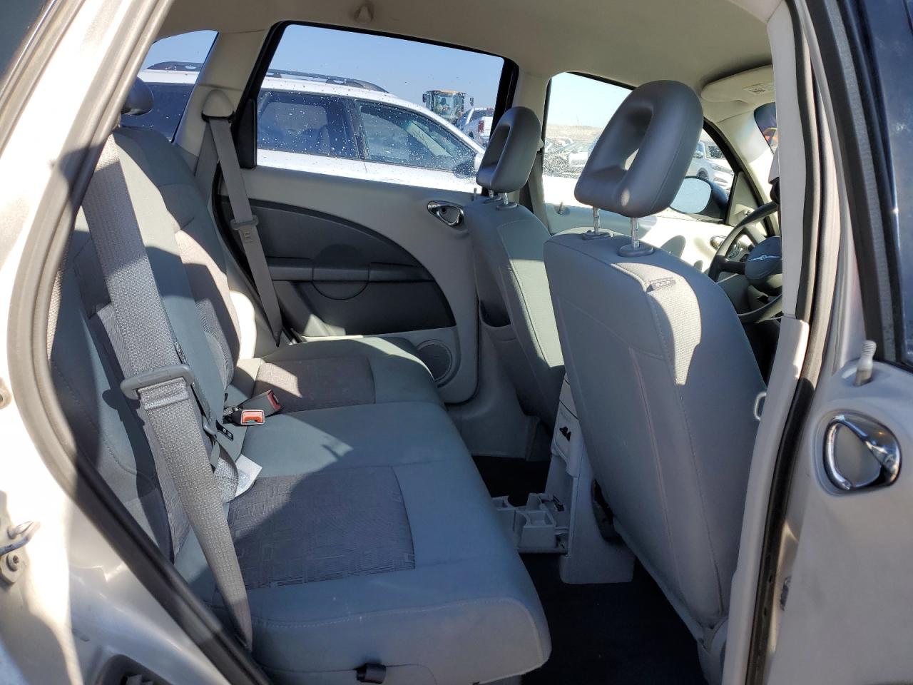2008 Chrysler PT Cruiser - Image 10
