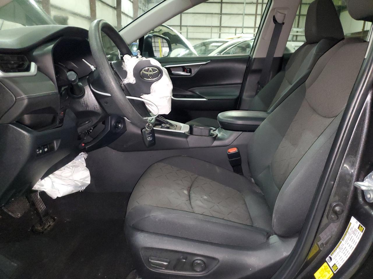 2023 Toyota RAV 4 - Image 7