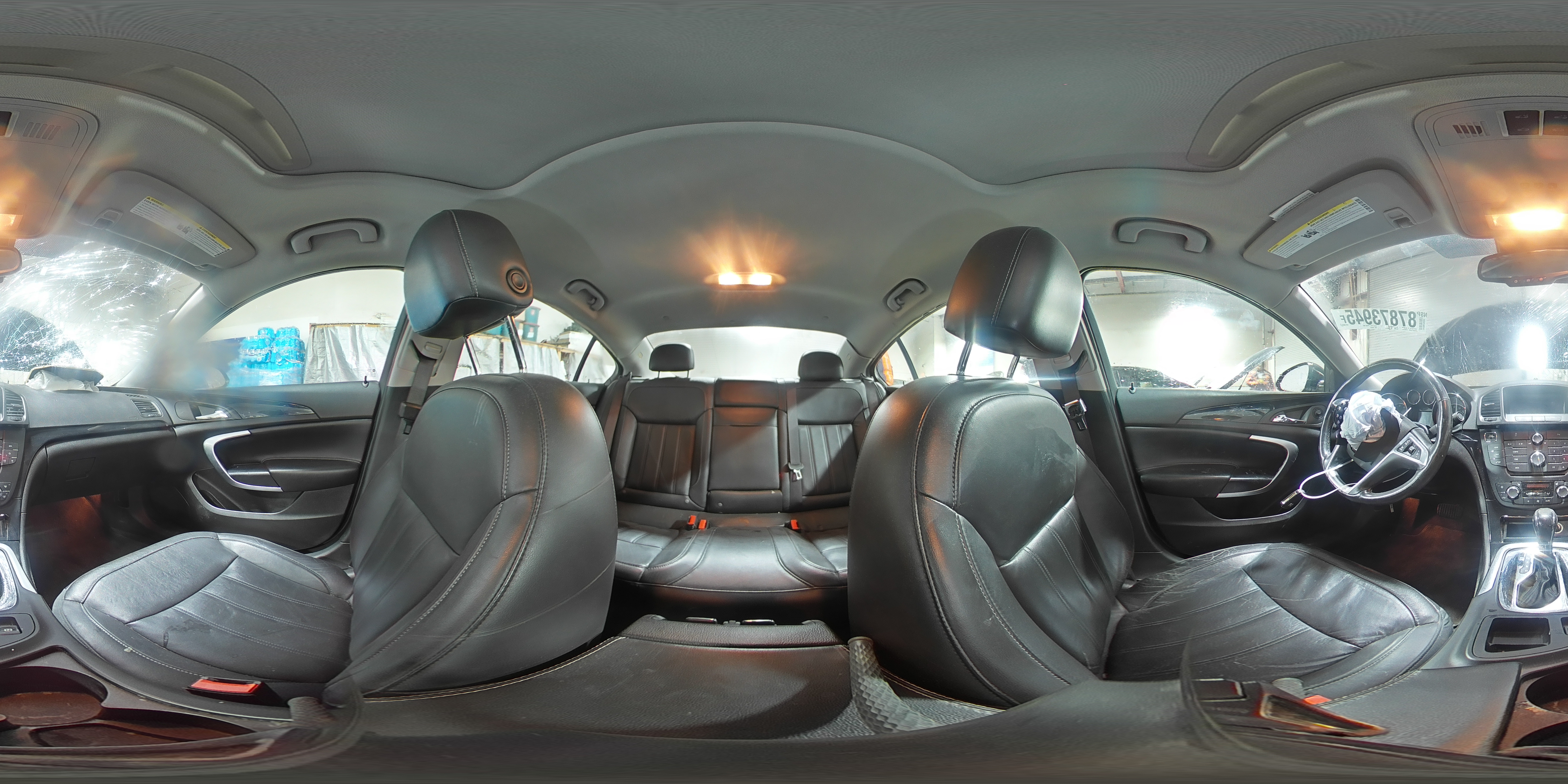 2013 Buick Regal - Image 14