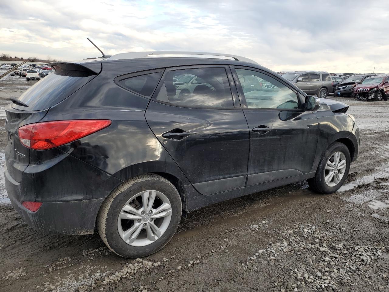 2012 Hyundai Tucson - Image 3