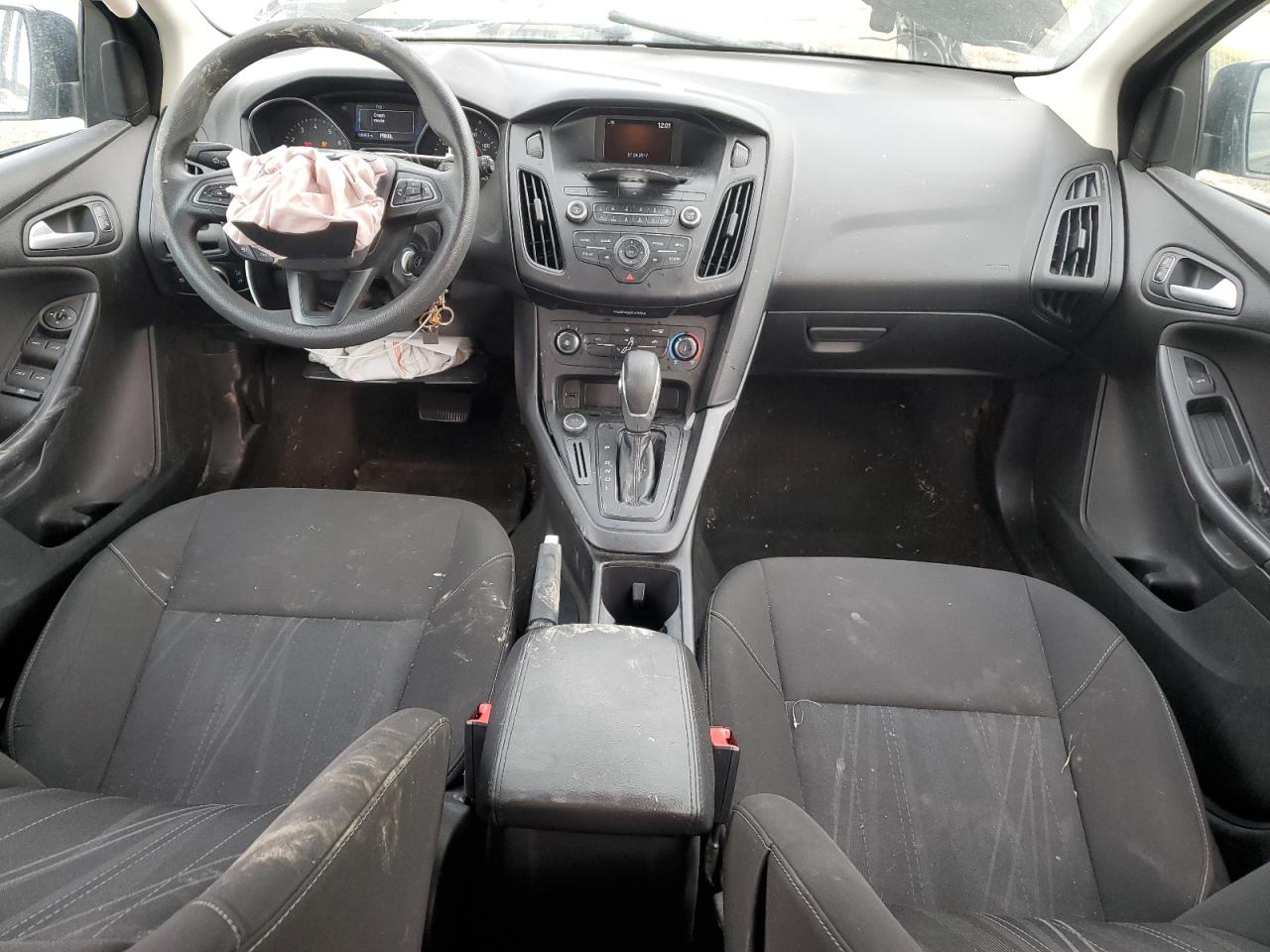 2017 Ford Focus - Image 8