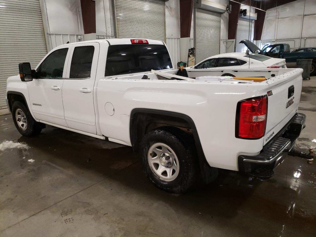 2017 GMC Sierra - Image 2