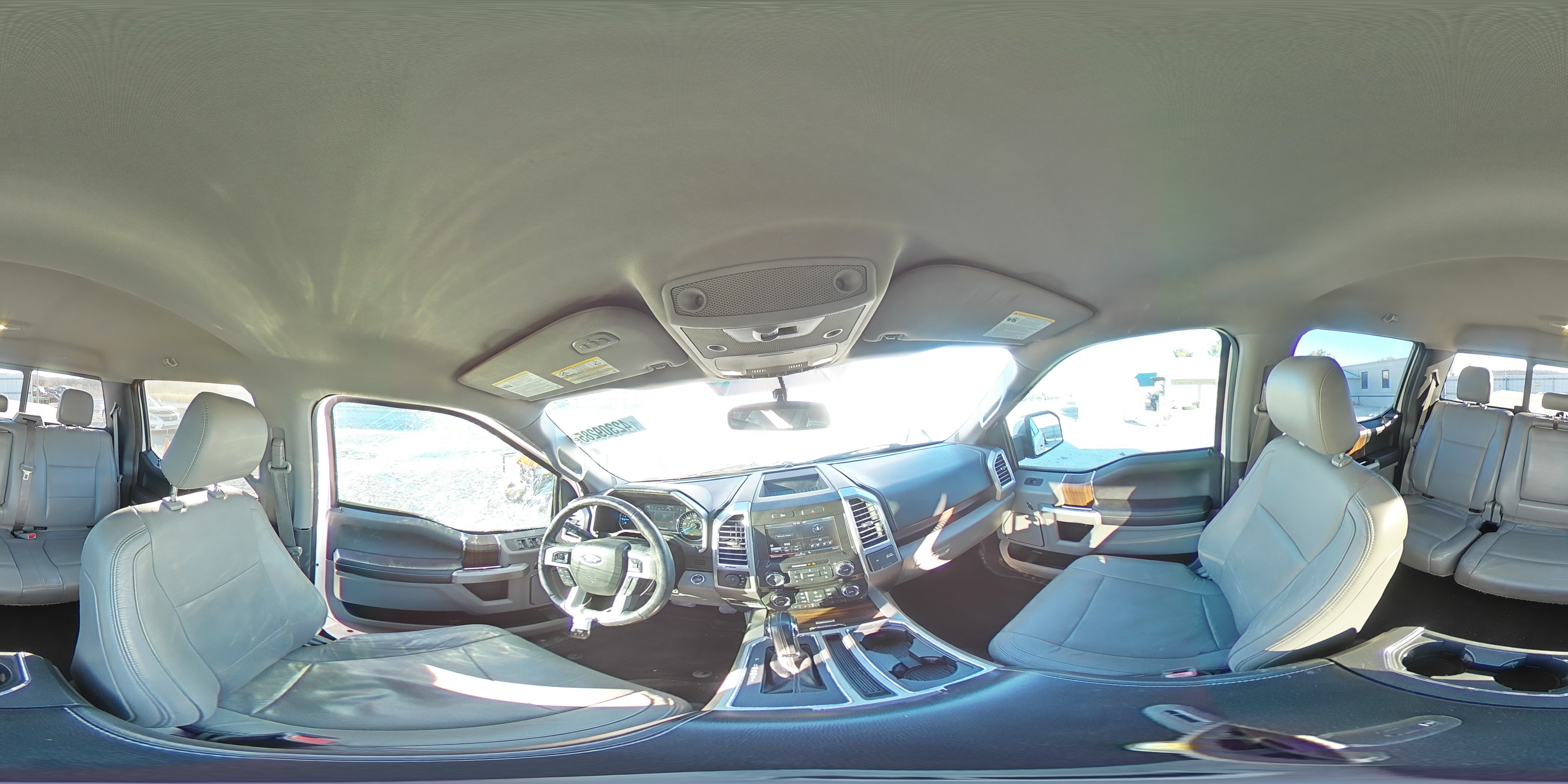 2015 Ford F-150 - Image 12