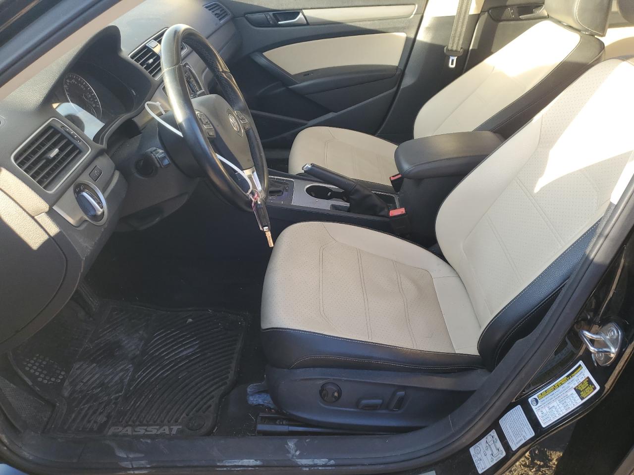 2015 Volkswagen Passat - Image 7