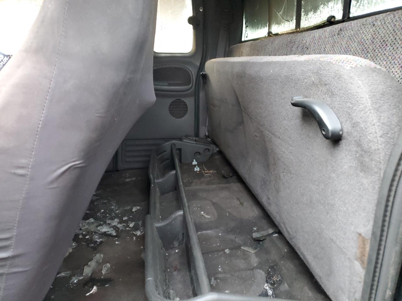 1999 Dodge RAM - Image 11