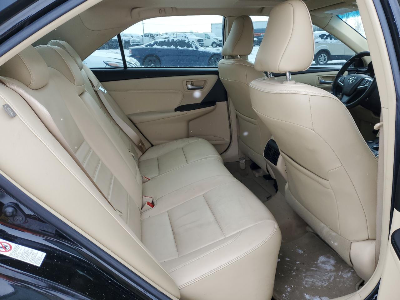 2016 Toyota Camry - Image 10