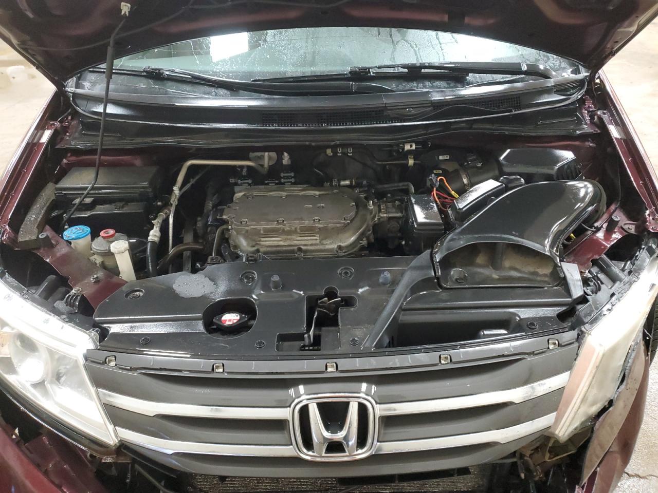 2012 Honda Odyssey - Image 12