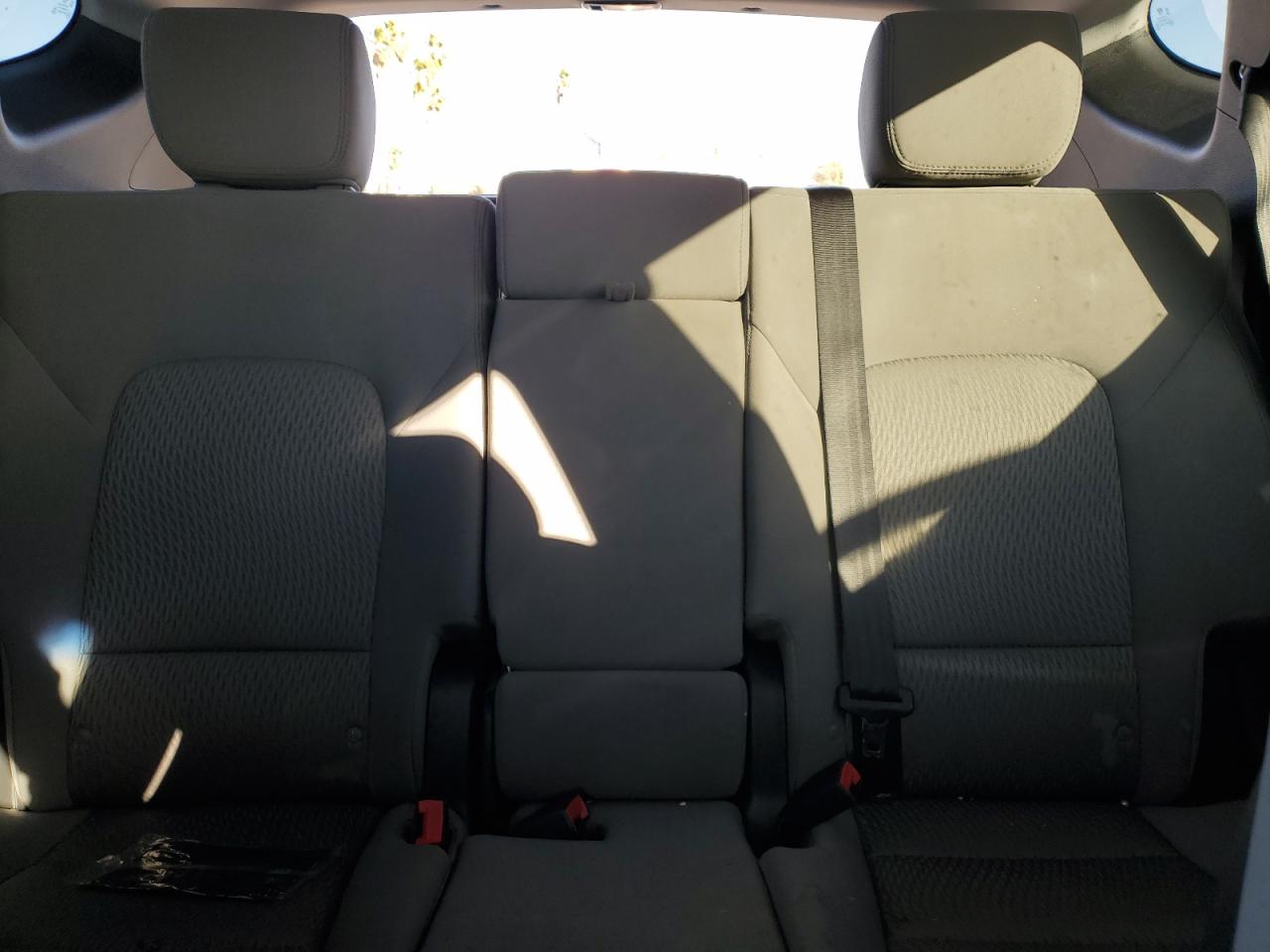 2017 Hyundai Santa Fe - Image 10